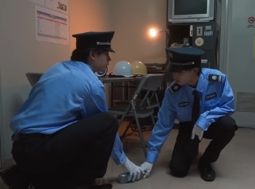 《夜班结束后的吻 来得猝不及防 》(2026)-日本警务厅/ 双男主[JP][夸克/迅雷]