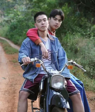 《同行》-2019-剧情 / 爱情 少年友谊转同性爱恋-泰腐[电影][夸克网盘]