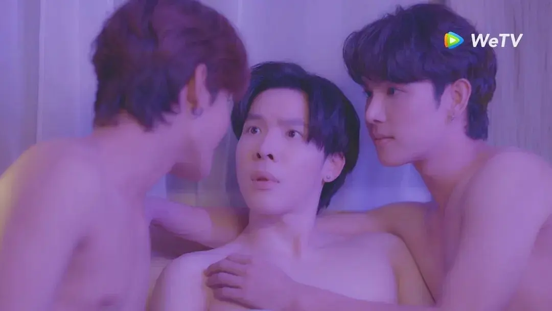 《敲敲男孩》บ้านหนุ่มโสด โหมดพร้อมเลิฟ (2024)-剧情 / 同性 处男悬赏一年租金求室友牵线坠入爱河-泰腐[电视剧][夸克网盘]