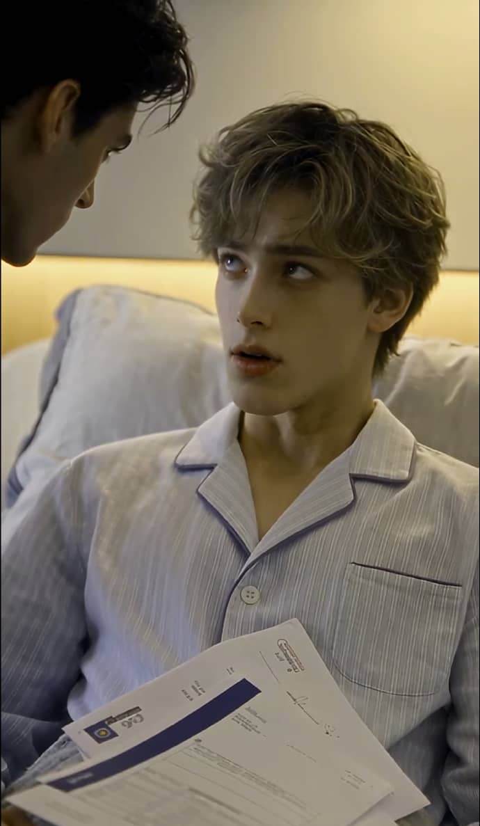 《替身巨星》｜假死改名后，他竟被旧爱签下契约，做回自己的替身[夸克网盘/迅雷网盘/百度网盘]